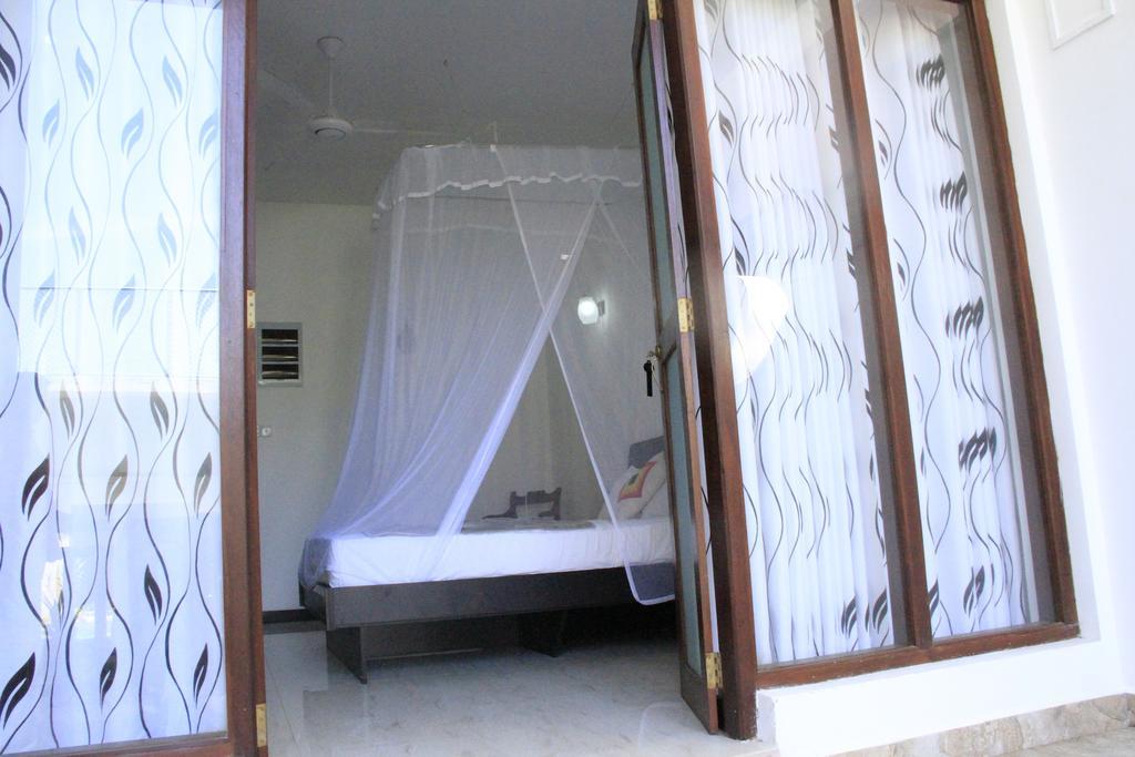 Hotel Neptune Bay Unawatuna Beach Chambre photo
