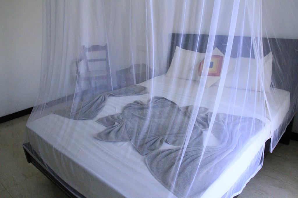 Hotel Neptune Bay Unawatuna Beach Chambre photo