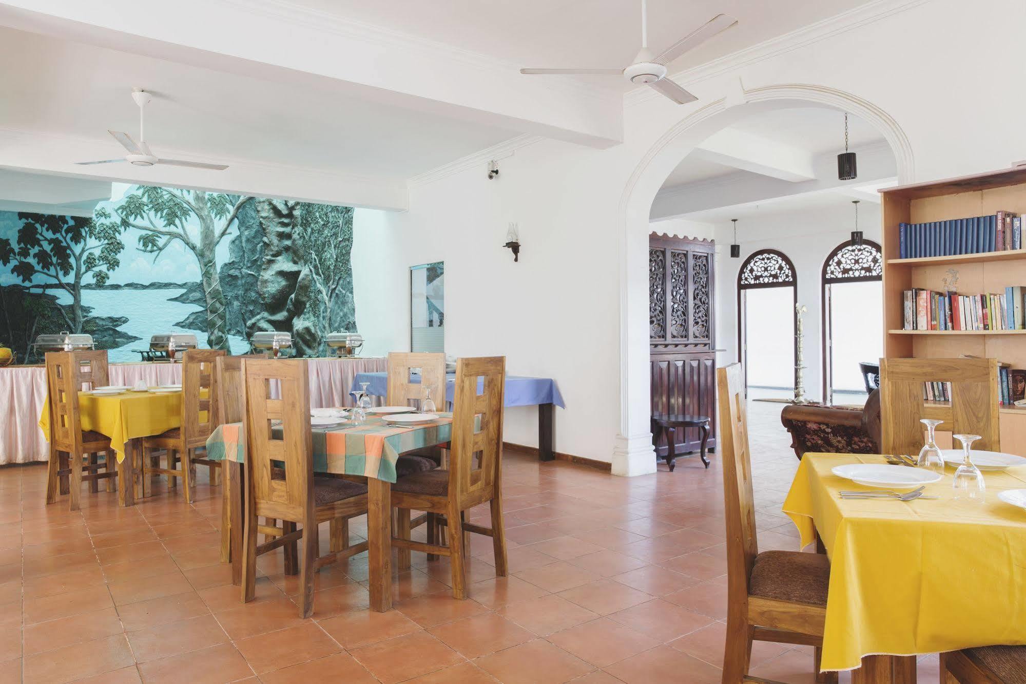 Hotel Neptune Bay Unawatuna Beach Extérieur photo